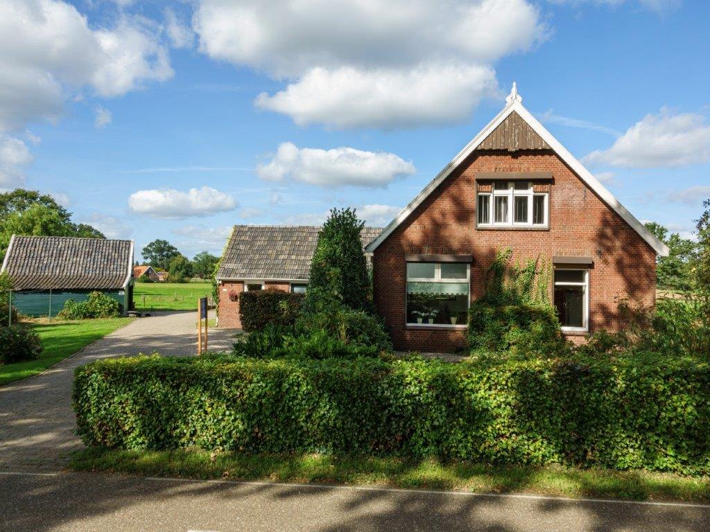 Huis van voren
